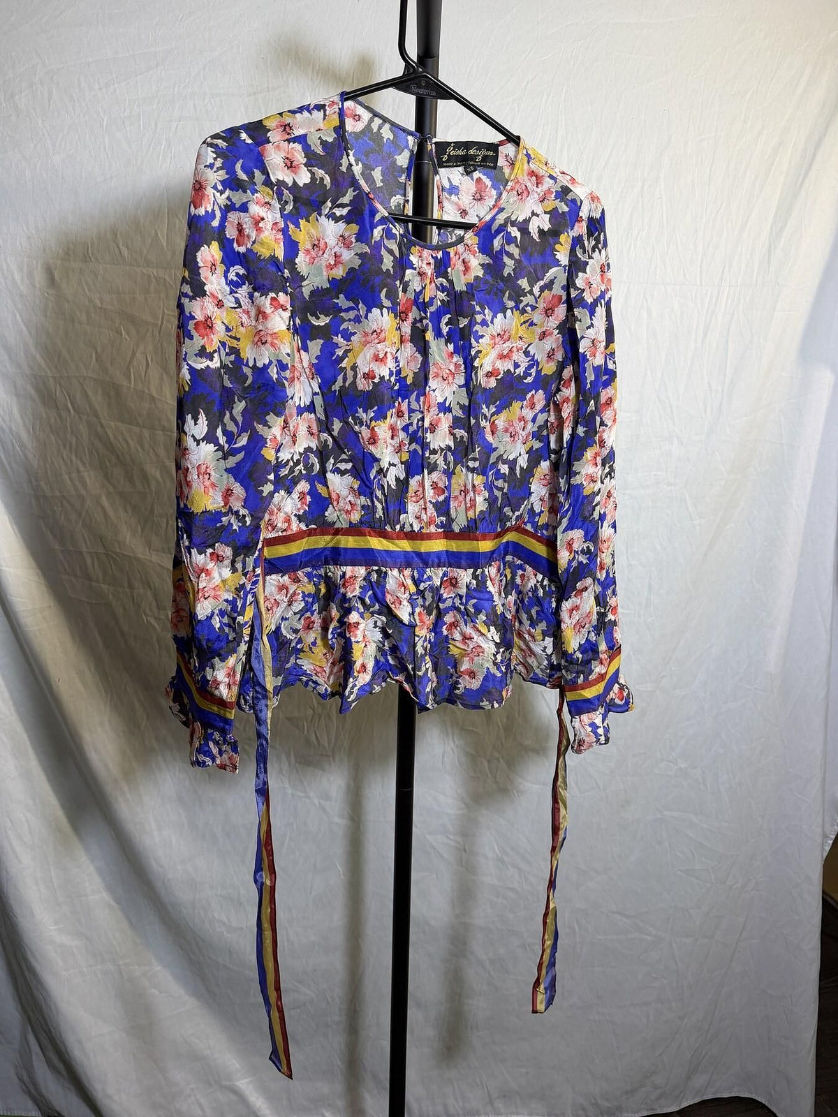 Geisha Designs Floral Peplum Blouse Top XS Lyocell Rayon Blue Multi - Wormhole Thrift