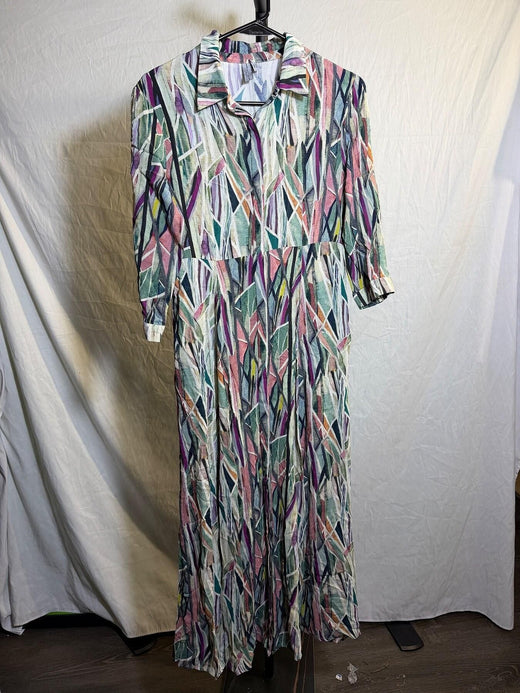 blank LONDON Petite Small Abstract Geometric Button Front Maxi Shirt Dress - Wormhole Thrift