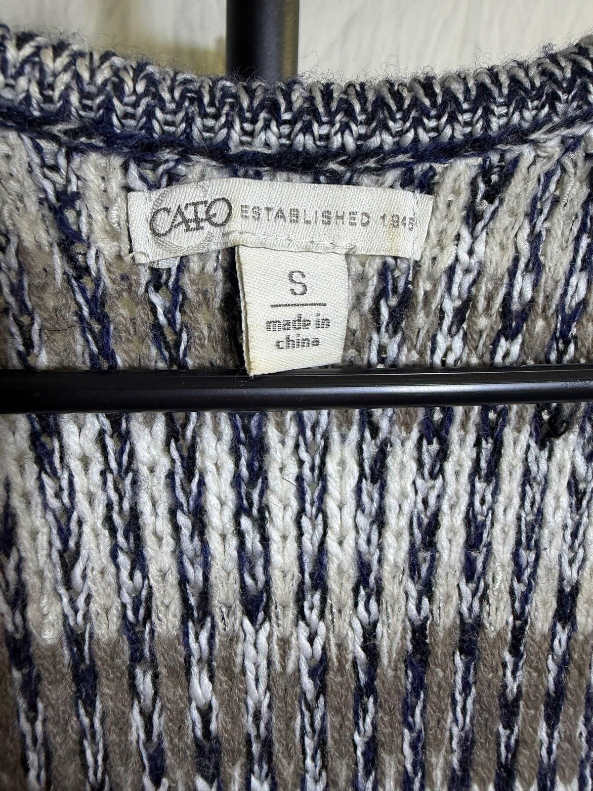 Cato Women's Small Multi-Color Knit Sleeveless Fringe Cardigan Vest - Wormhole Thrift