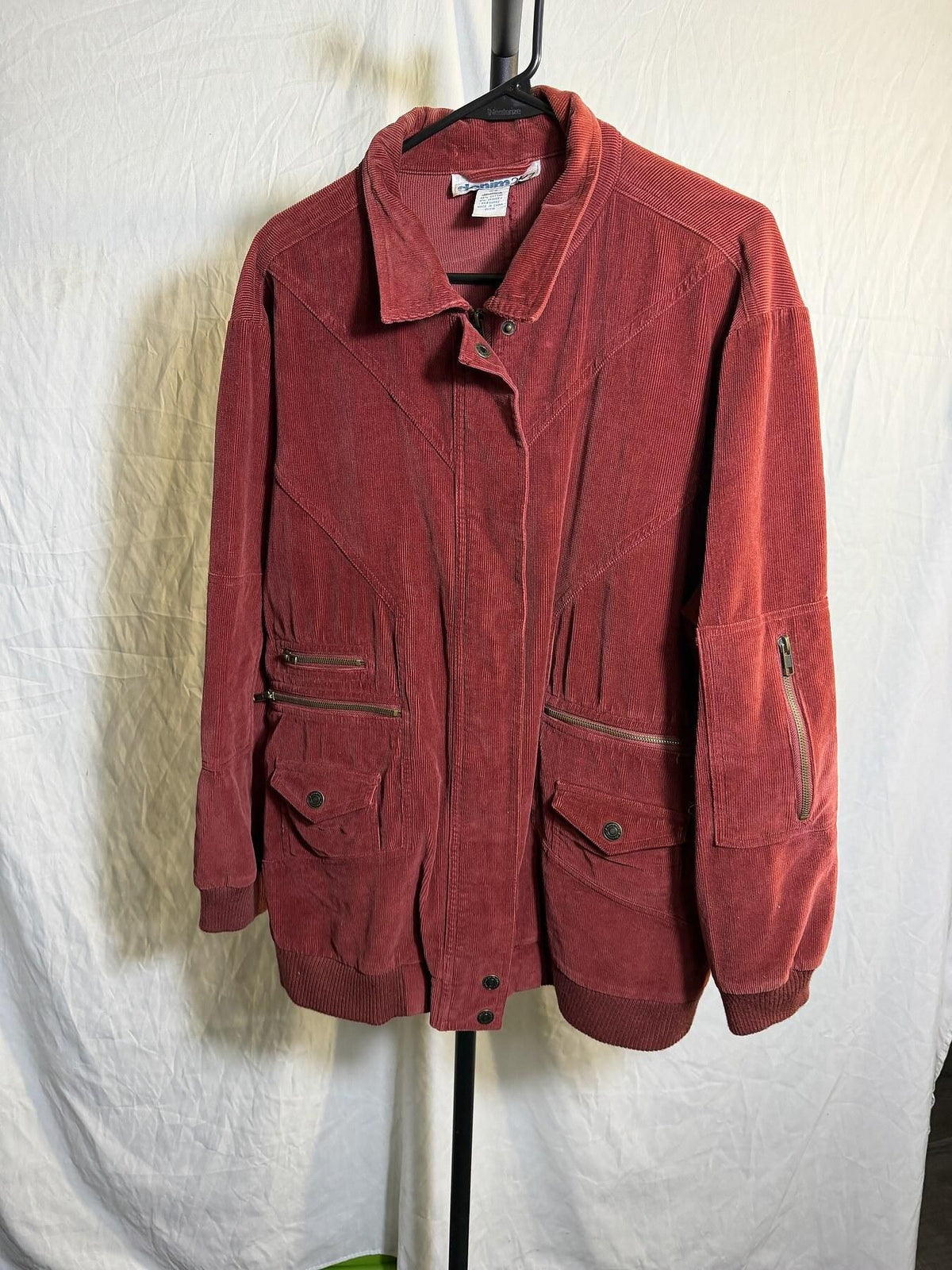 Denim 24/7 Women's Dusty Red Corduroy Zip Front Jacket Size 16W - Wormhole Thrift