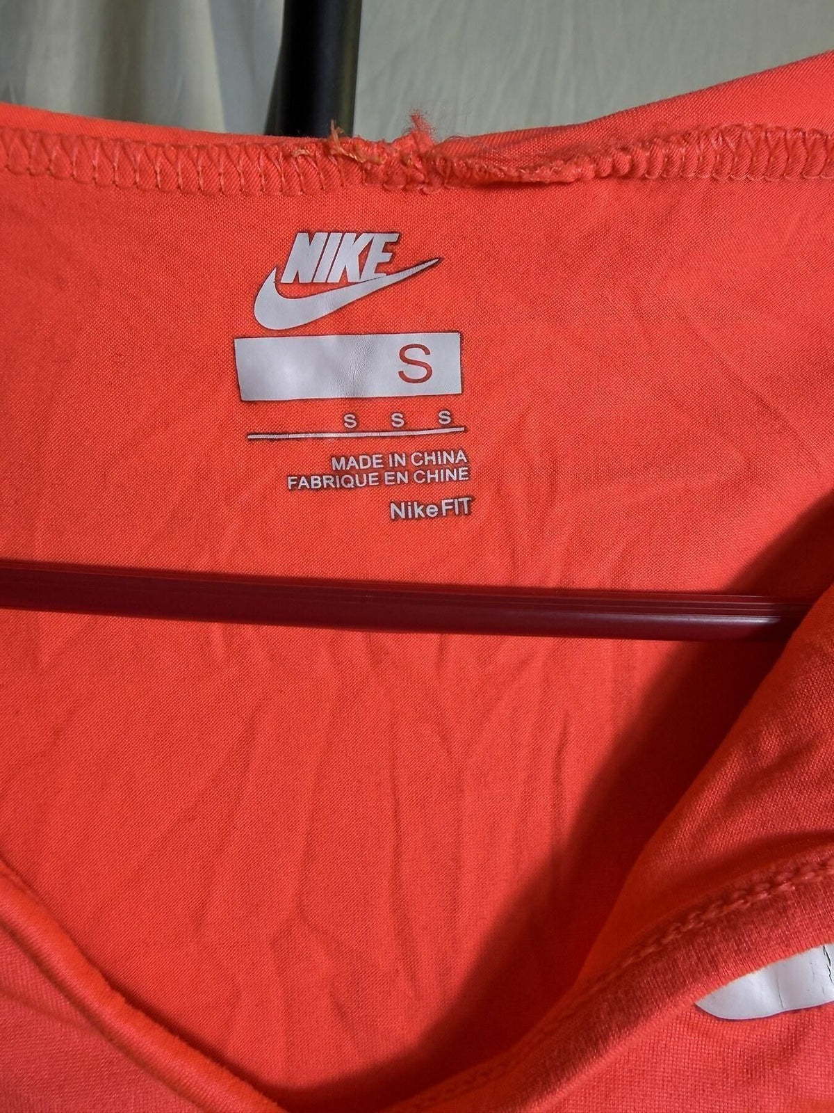 NikeFIT Women's Short Sleeve Hooded Top Coral Black Blue Size S - Wormhole Thrift