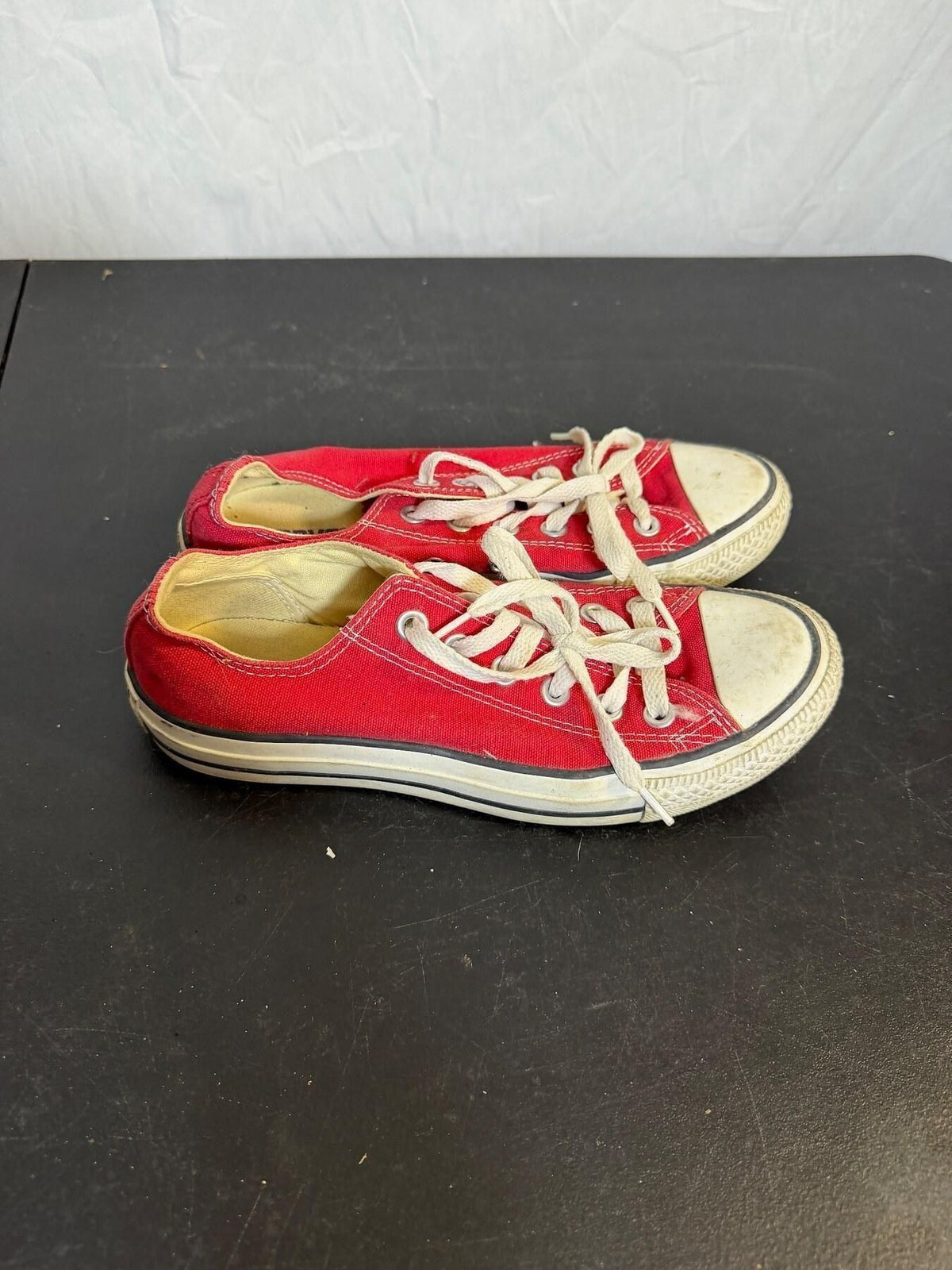 Converse Chuck Taylor All Star Low Top Sneakers Red M9696 Men's 5 Women's 7 - Wormhole Thrift