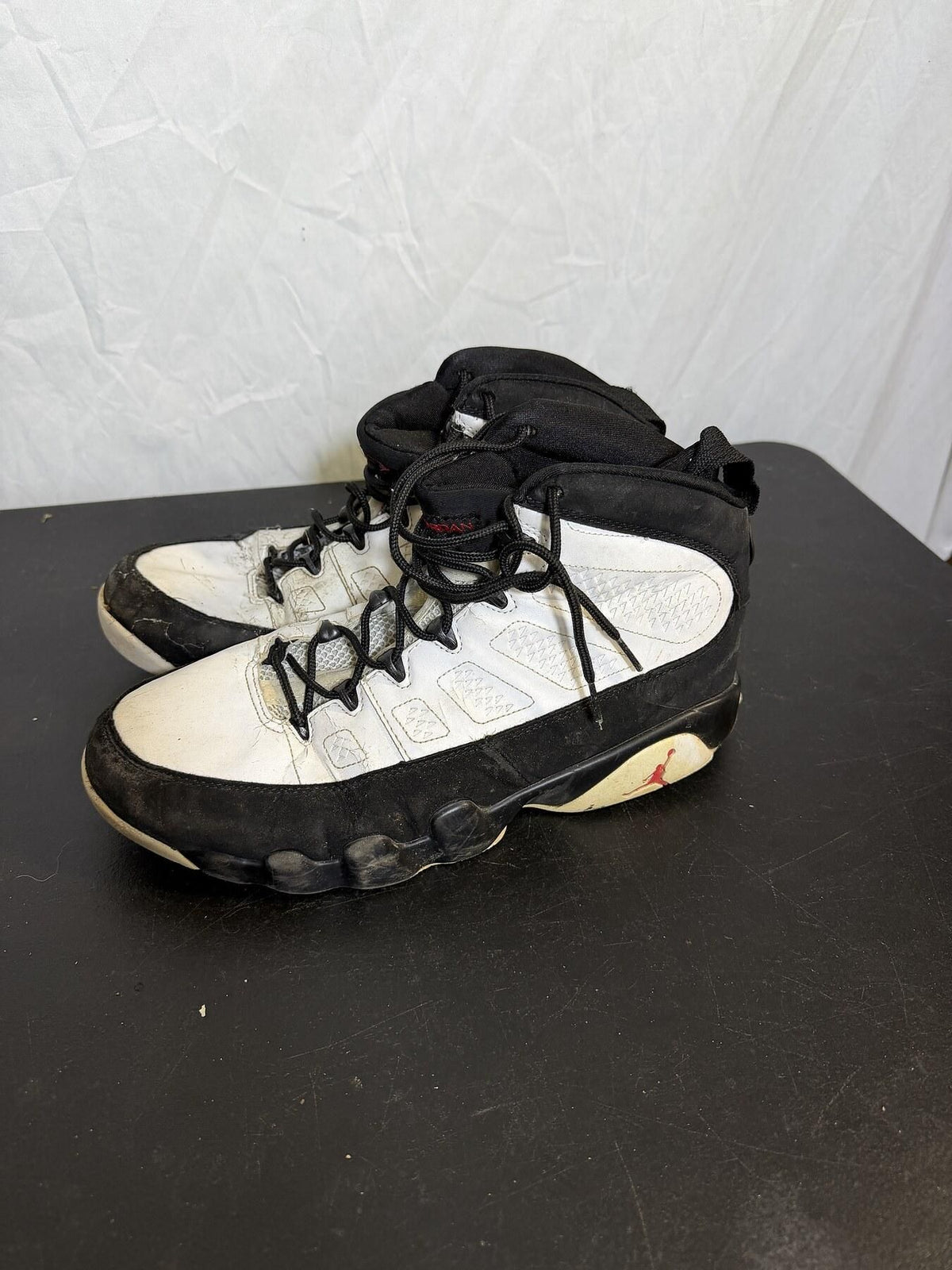 Air Jordan 9 Retro White Black Red Sneakers - Mismatched Pair US 9 & 10 - Wormhole Thrift
