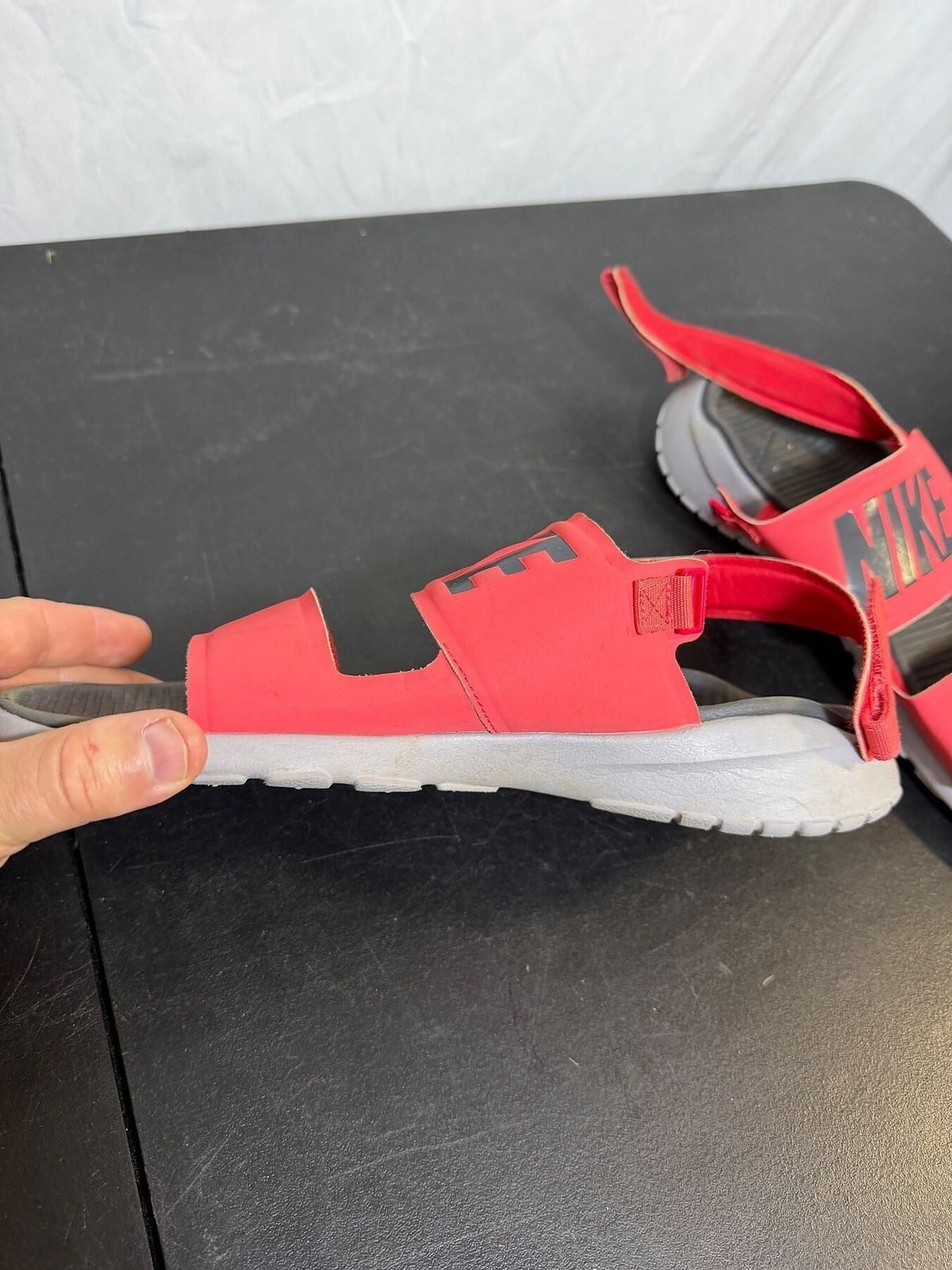 Nike Kawa Shower Adjustable Slide Sandals Men's US 9 Red - Wormhole Thrift