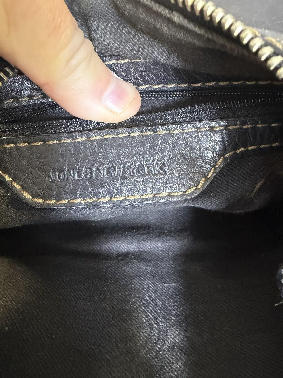 Vintage Jones New York Black Pebbled Faux Leather Shoulder Bag Handbag - Wormhole Thrift