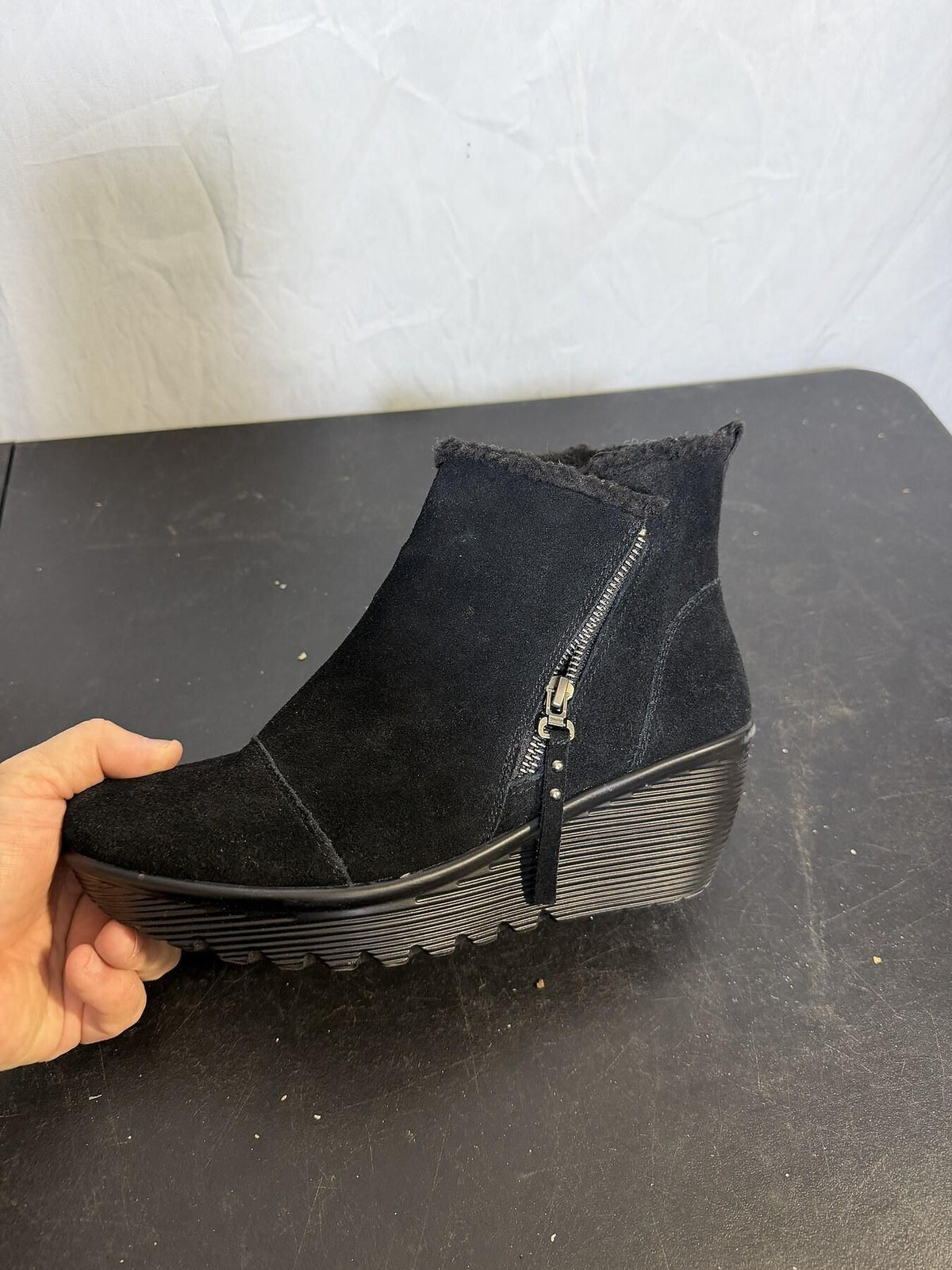 Skechers Black Suede Wedge Heel Ankle Boots Booties Women's US 6.5 - Wormhole Thrift