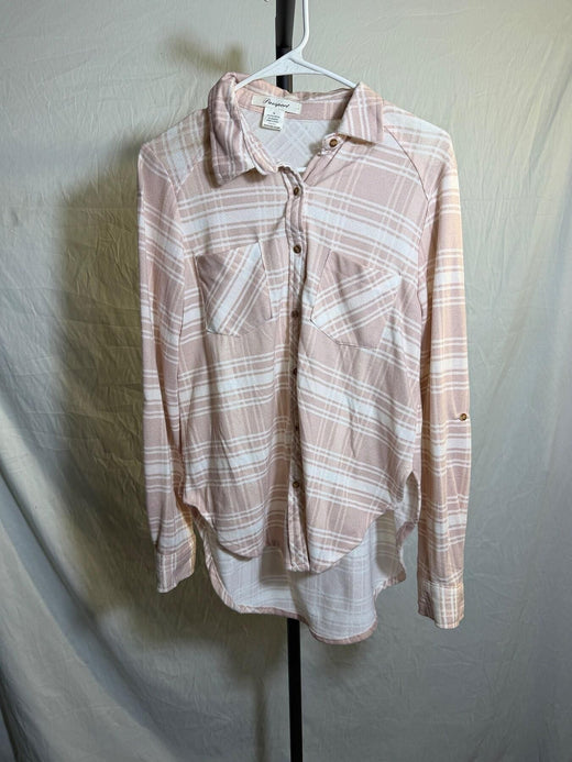 Passport Women's Pink & White Plaid Button Up Shirt Size M - Wormhole Thrift