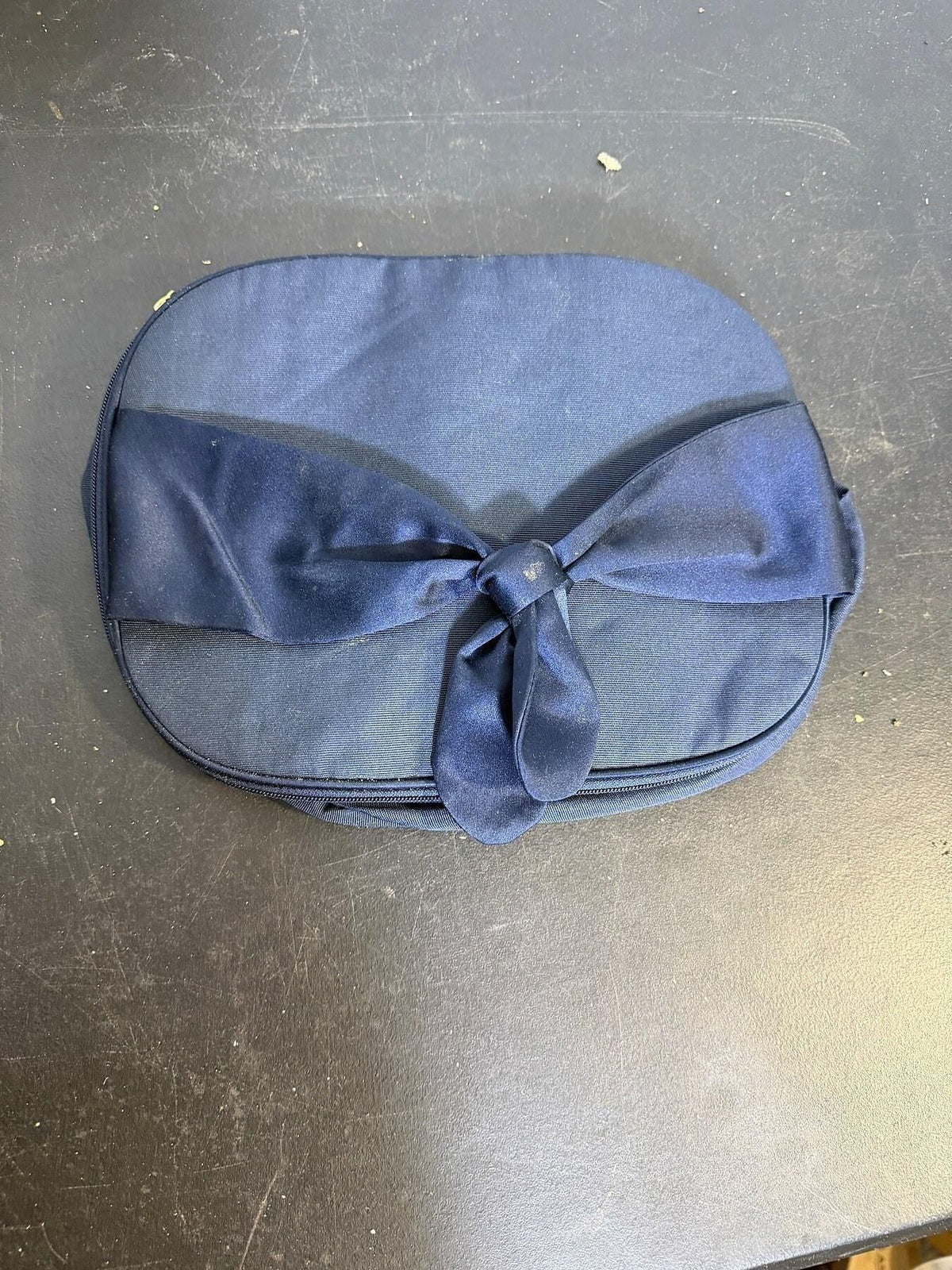 Vintage Avon Navy Blue Bow Zippered Cosmetic Travel Pouch - Wormhole Thrift