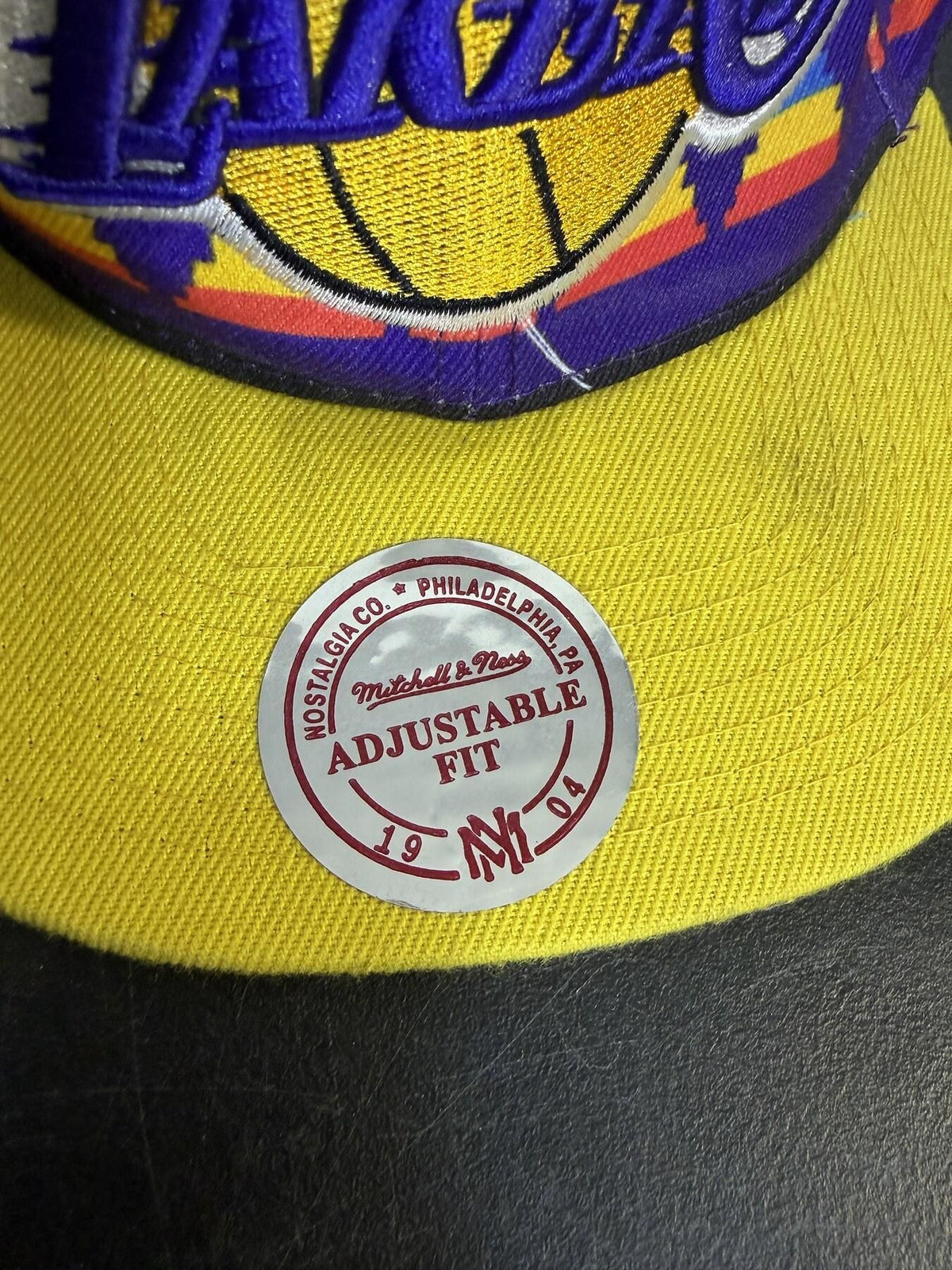 Vintage Mitchell & Ness NBA Los Angeles Lakers Hardwood Classics Snapback Hat - Wormhole Thrift