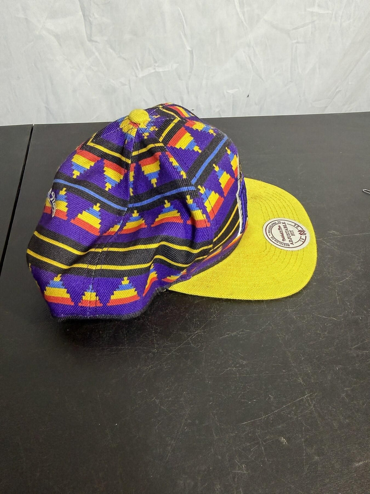 Vintage Mitchell & Ness NBA Los Angeles Lakers Hardwood Classics Snapback Hat - Wormhole Thrift
