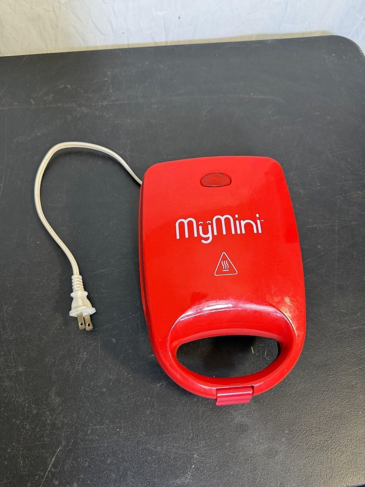 MyMini by Nostalgia Products Red Sandwich Maker MSNDW5RD - Wormhole Thrift