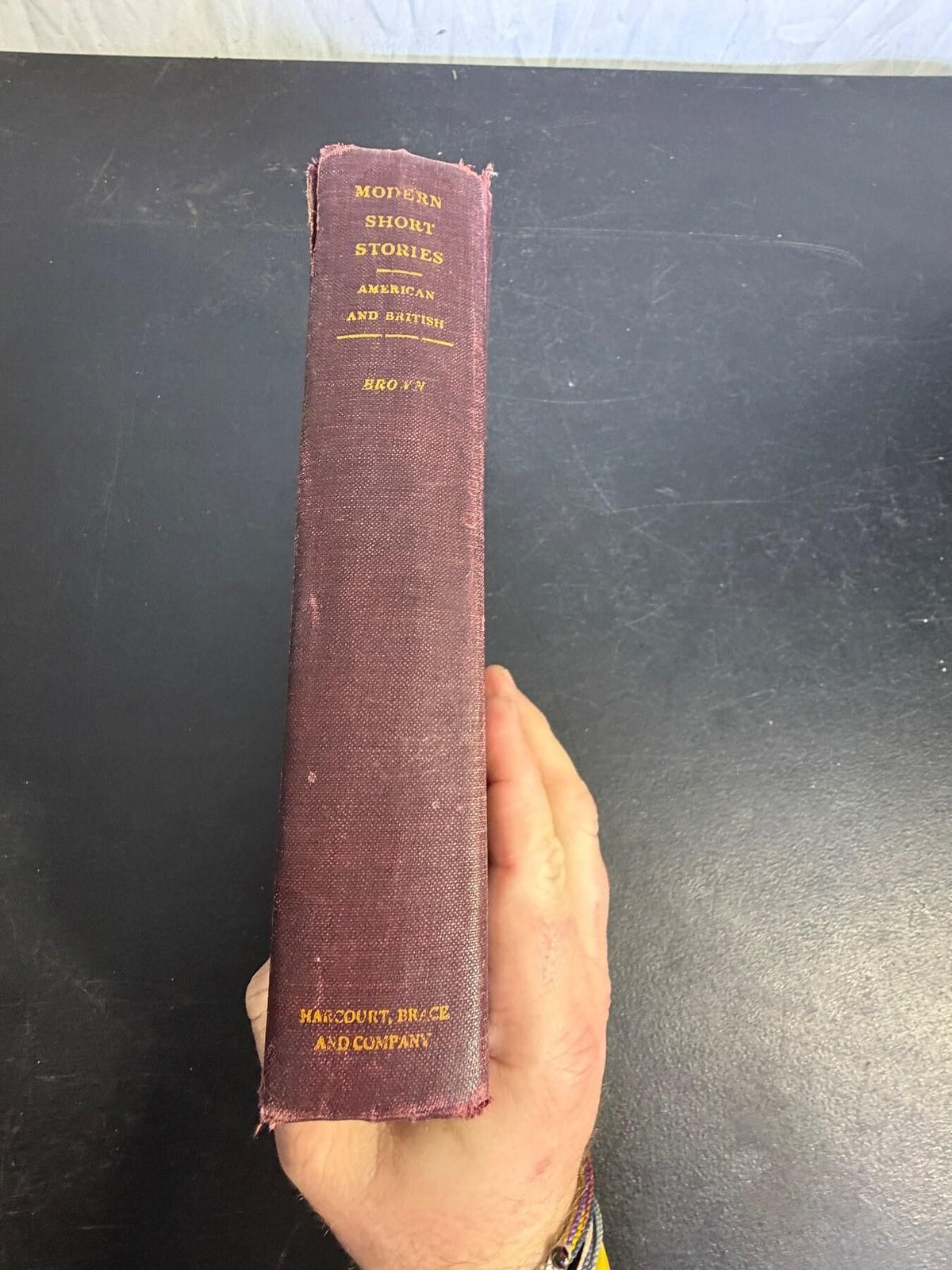 Vintage Modern American and British Short Stories 1929 - Wormhole Thrift