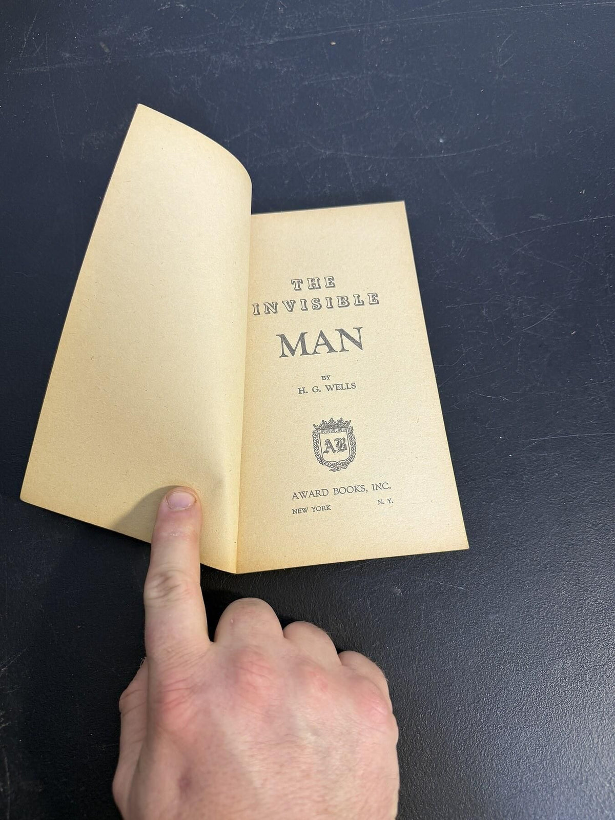 Vintage H. G. Wells The Invisible Man Award Books Library of Great Classics - Wormhole Thrift