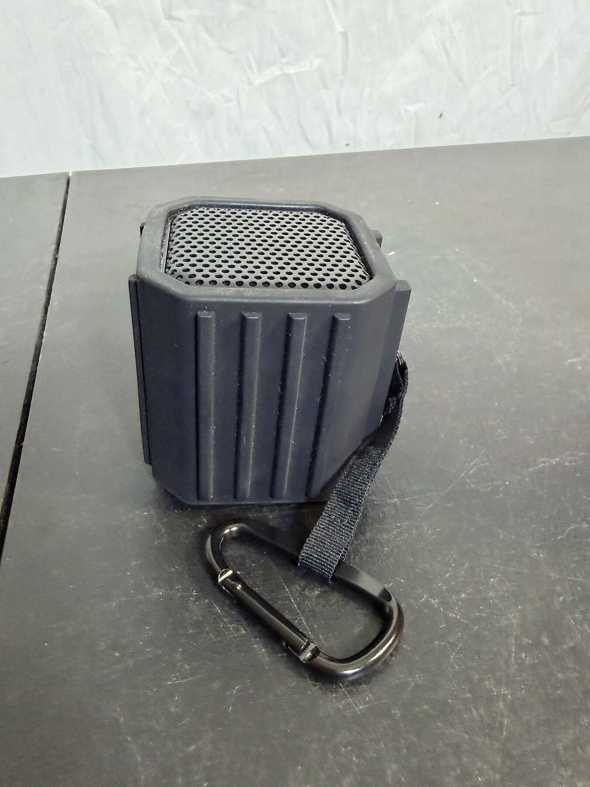 ECOXGEAR ECOPEBBLE GDI-EPB100 Portable Bluetooth Speaker w/ Carabiner - Wormhole Thrift