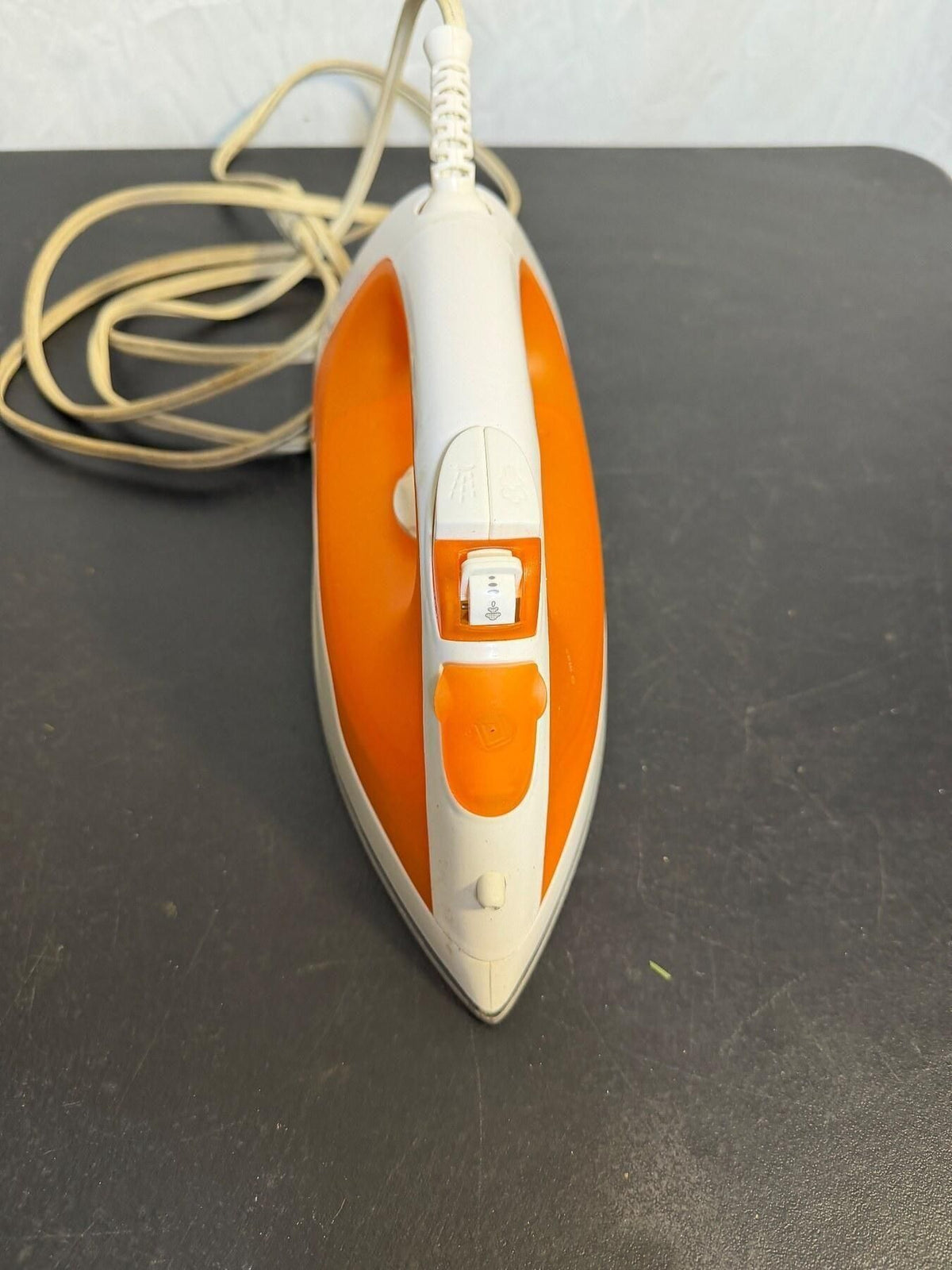 Walmart ES2350 Steam Iron - White & Orange Home Appliance - Wormhole Thrift