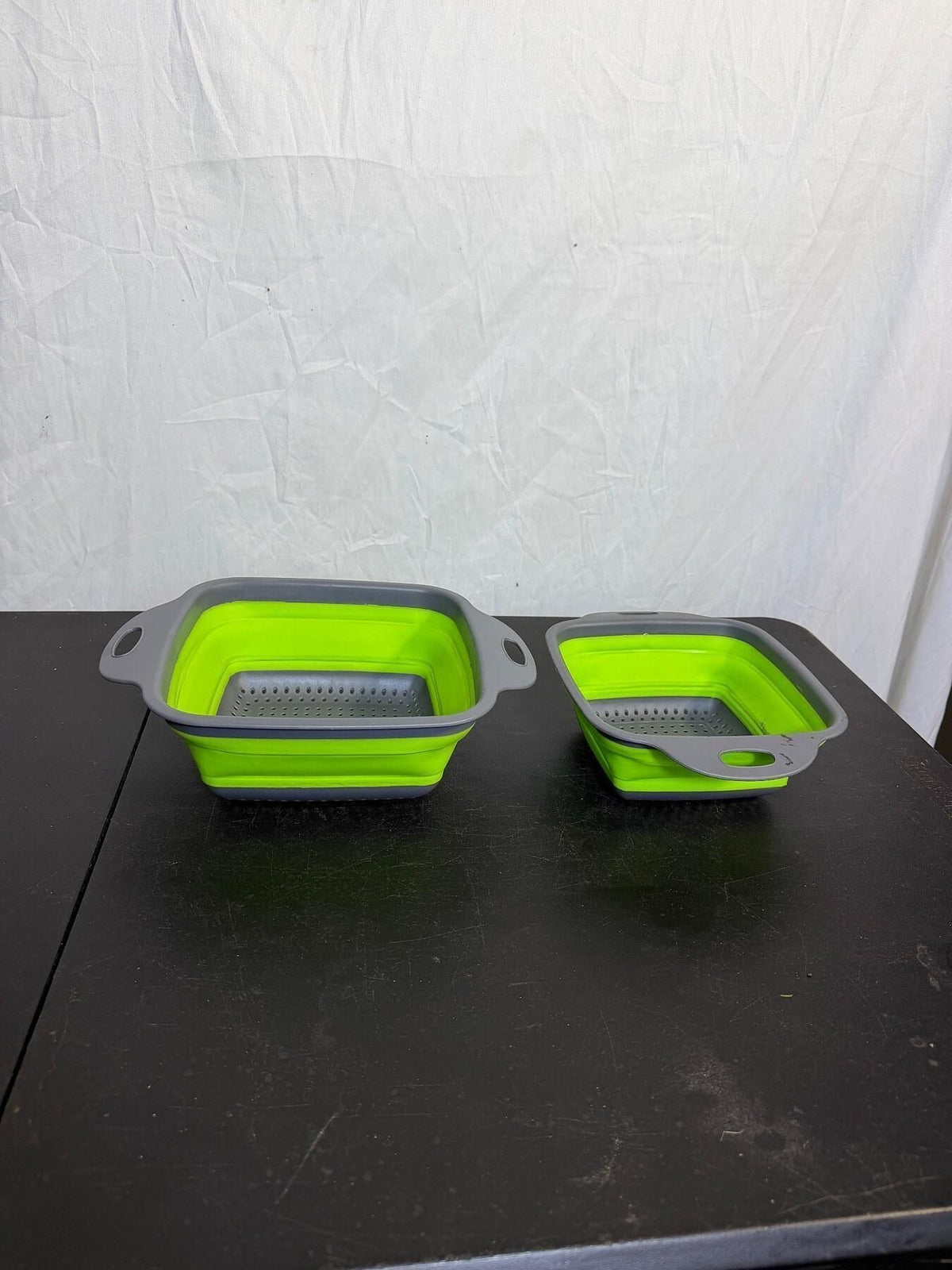 Set of 2 Collapsible Silicone Colanders - Gray & Lime Green - Wormhole Thrift