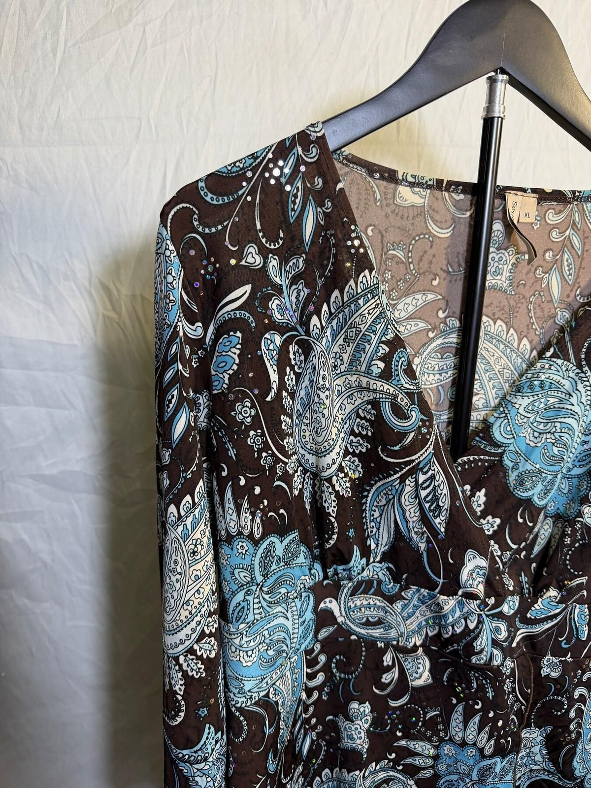Vintage Susan Lawrence Women's XL Brown Blue Paisley Sequin Blouse - Wormhole Thrift