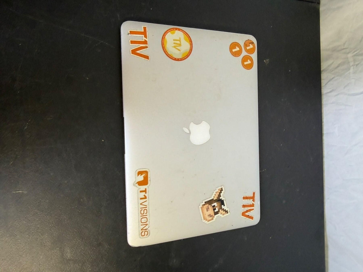 Apple MacBook Air A1466 Laptop (2012) - Untested - Wormhole Thrift