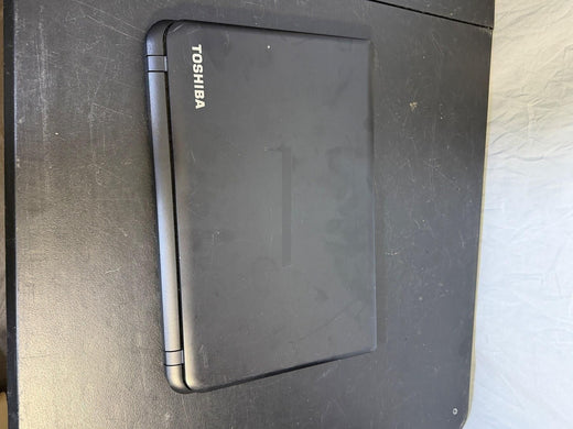 Toshiba Satellite C55D-B5212 Laptop AMD A8 4GB RAM 500GB HDD Windows 8.1 - Wormhole Thrift