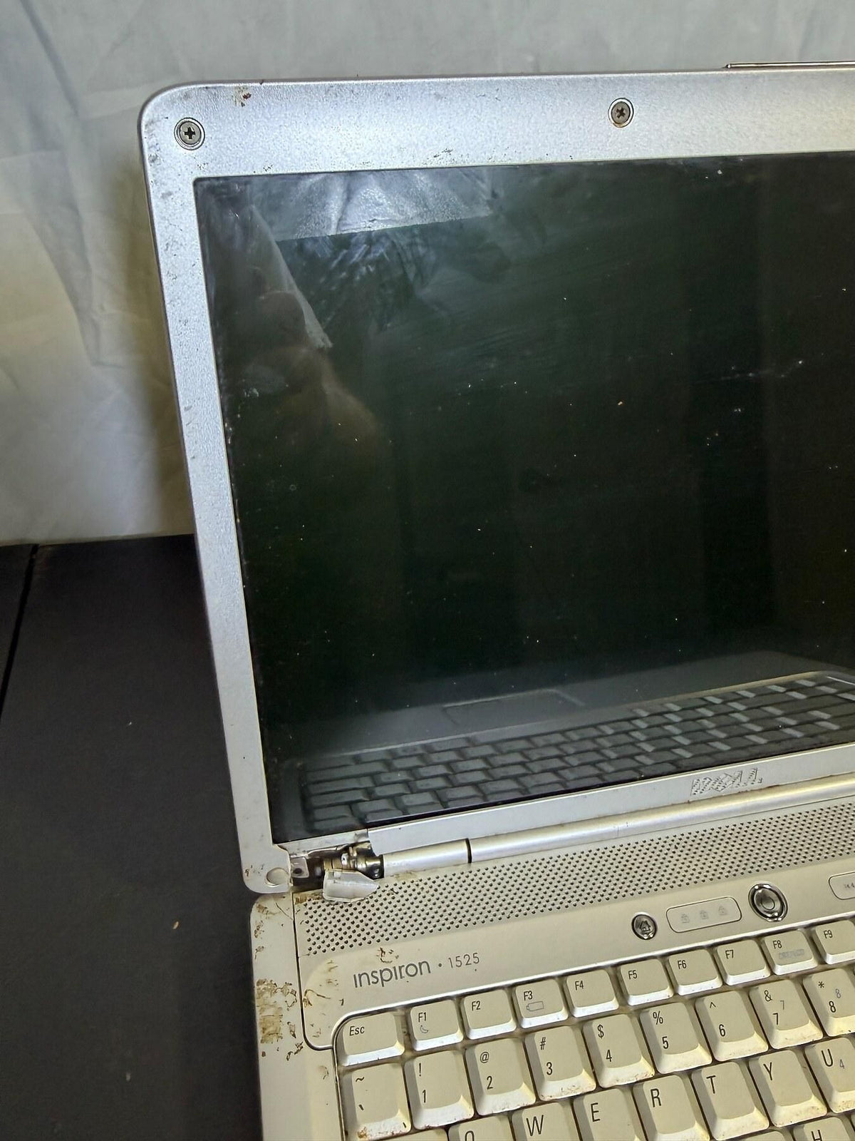 Vintage Dell Inspiron 1525 Laptop - Red/Silver - For Parts/Untested - Wormhole Thrift