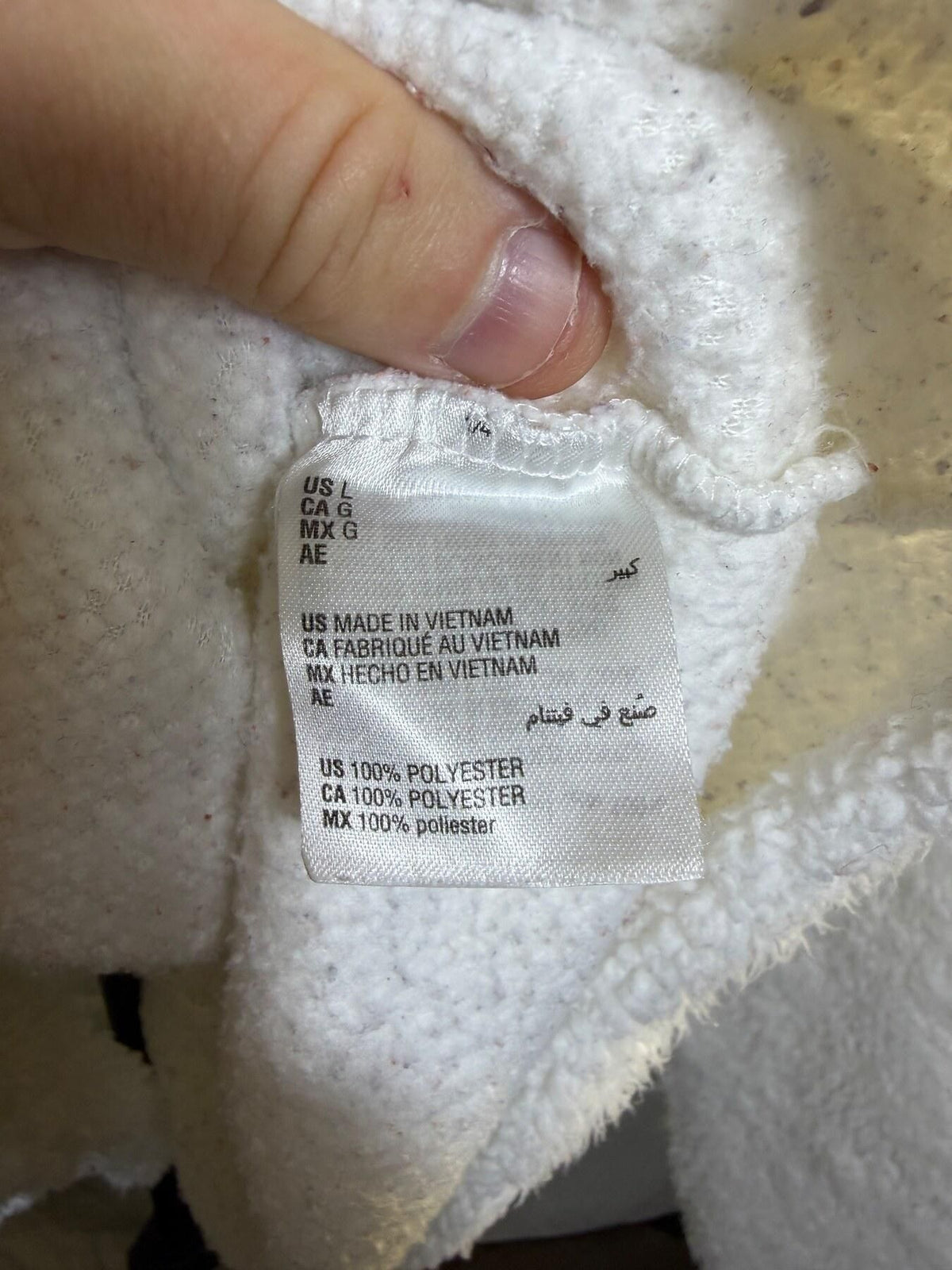 Family PJs Macy's Women's L White Fuzzy Sherpa Pullover Sweatshirt - Wormhole Thrift
