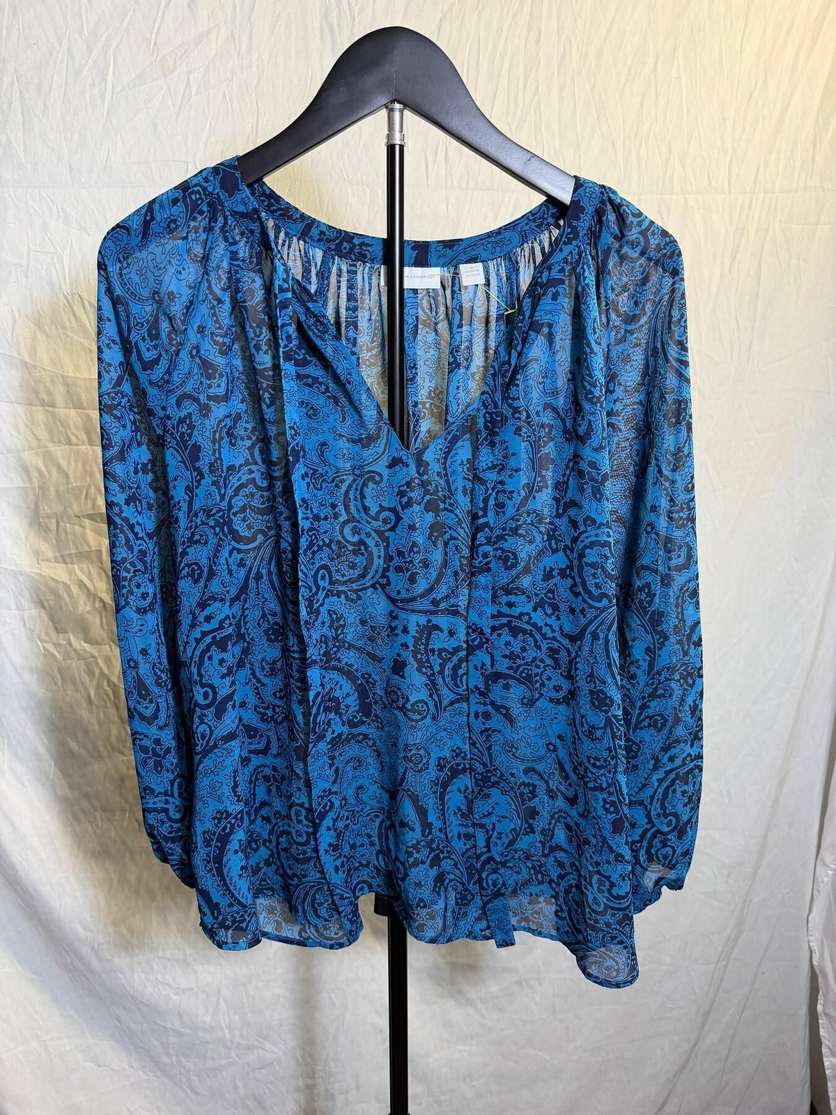 New York & Company Women's Blue Paisley Sheer V-Neck Blouse Size M - Wormhole Thrift