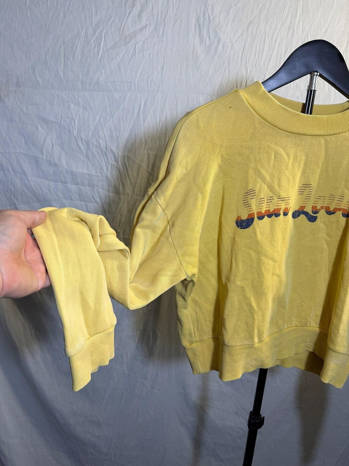 O'Neill Women's Yellow Sun Lover Cropped Sweatshirt Size S - Wormhole Thrift