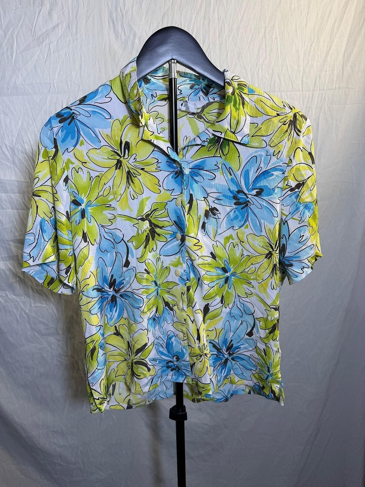 Vintage Alia Petites Blue Green Floral Crinkle Short Sleeve Blouse 6P - Wormhole Thrift