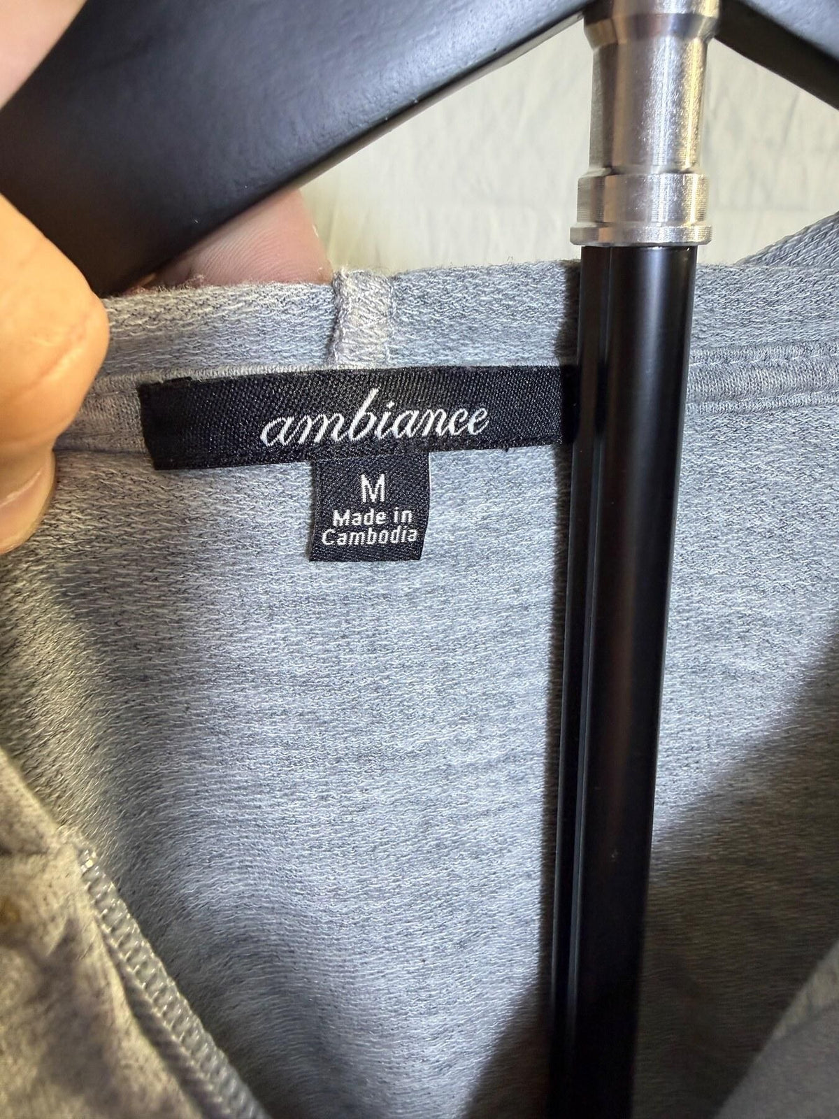 Ambiance Women's Grey Full Zip Hoodie Size M - Wormhole Thrift