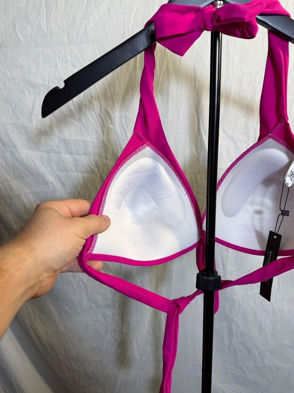 UNIQUE & CLASSIC Women's 3XL Pink Halter Bikini Swim Top NWT - Wormhole Thrift