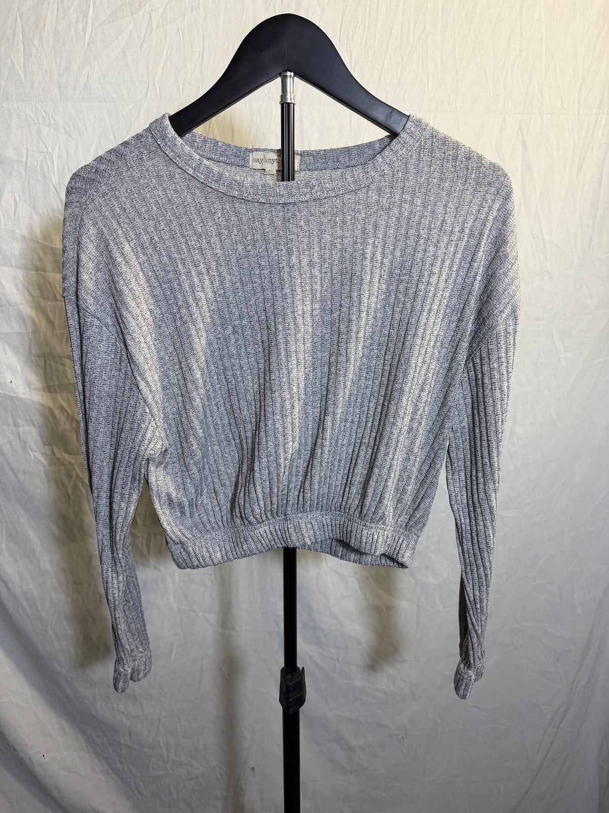 Say Anything Grey Ribbed Long Sleeve Crop Top Size Medium - Wormhole Thrift