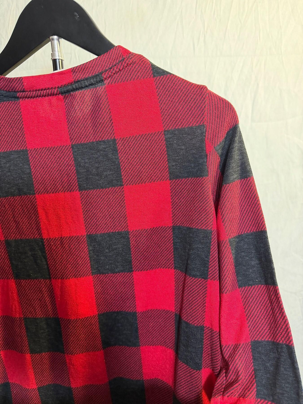 Secret Treasures Women's Red Black Buffalo Plaid Long Sleeve Top M (8-10) - Wormhole Thrift