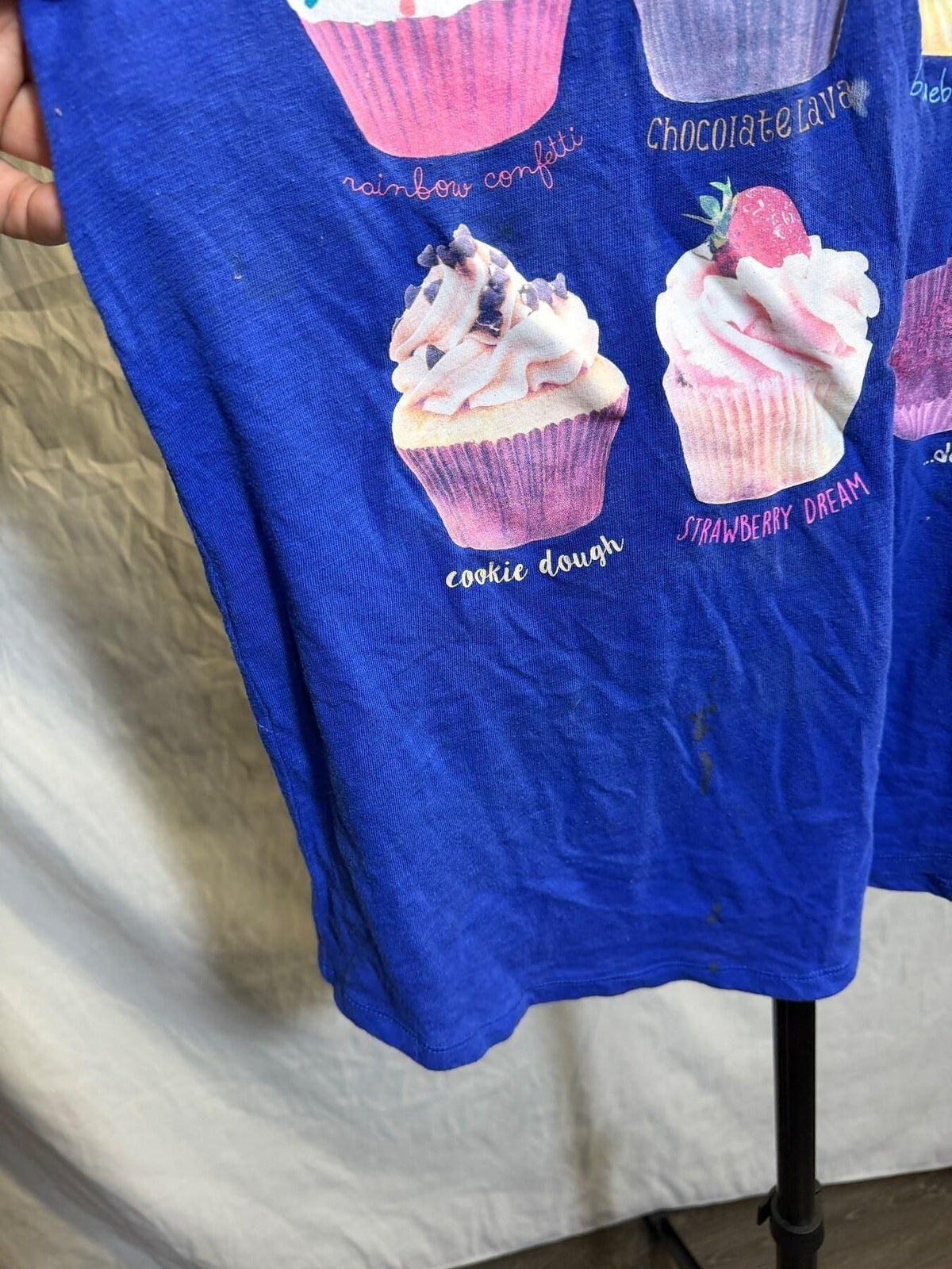 Justice Girls Size 20 Blue Know Your Cupcakes Graphic T-Shirt - Wormhole Thrift