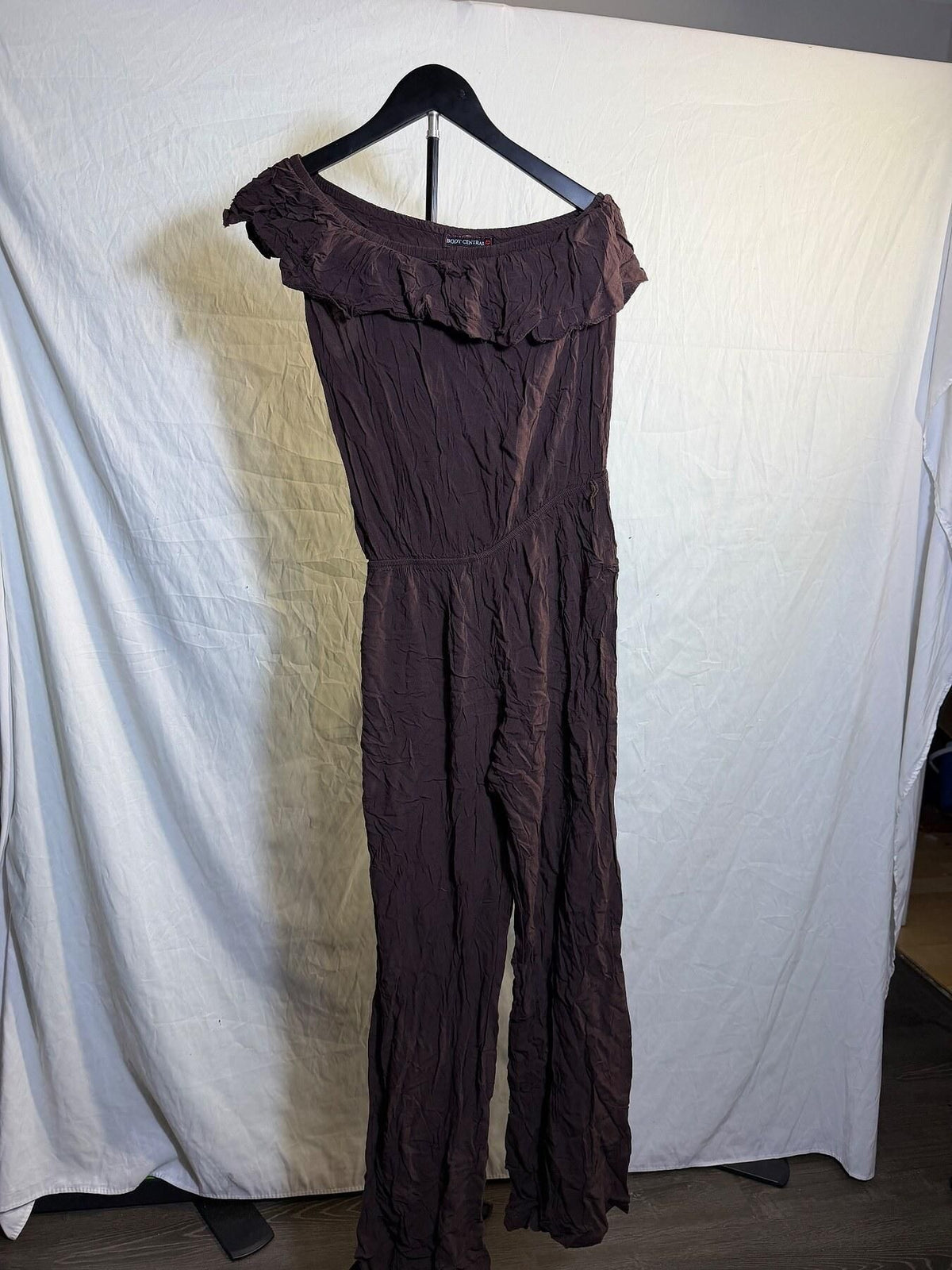 Vintage Body Central Off-Shoulder Ruffle Crinkle Rayon Jumpsuit Small - Wormhole Thrift