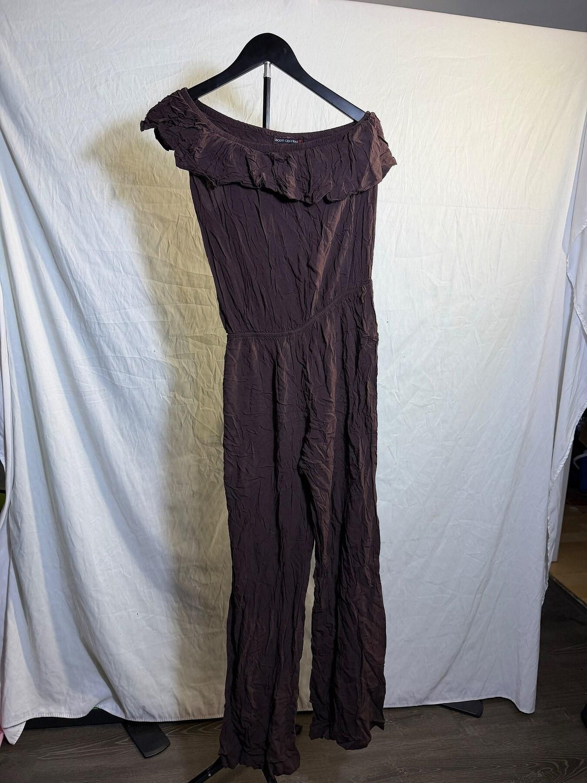 Vintage Body Central Off-Shoulder Ruffle Crinkle Rayon Jumpsuit Small - Wormhole Thrift