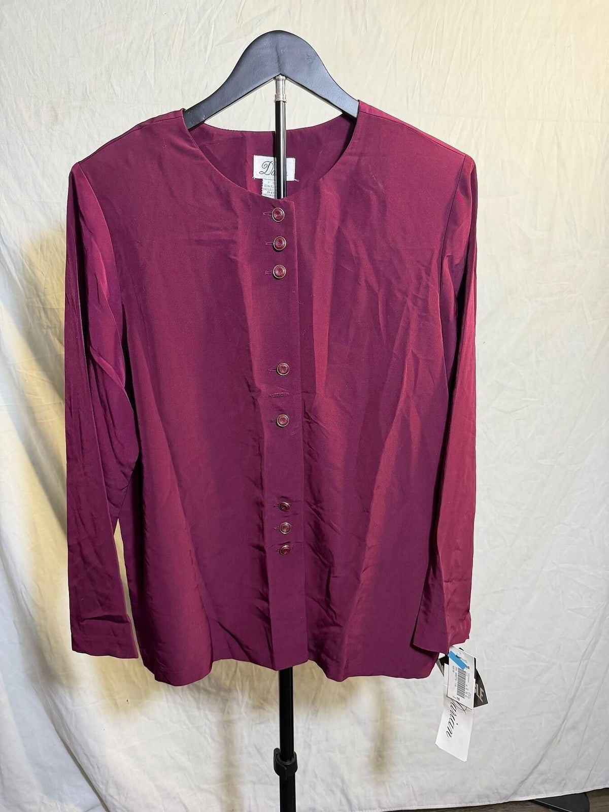 Vintage Darian Women's Size 16 Burgundy Polyester Button Front Blouse - Wormhole Thrift