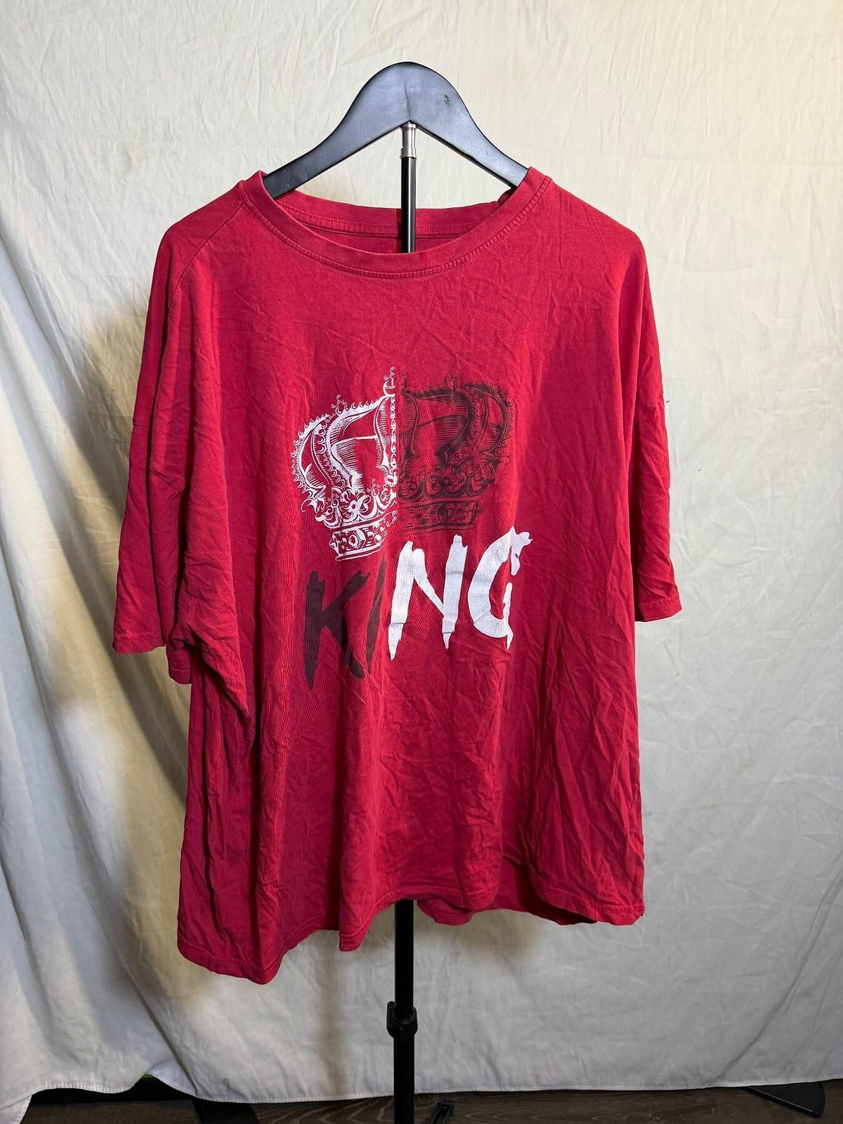 BROOKLYN VERTICAL Men's Red KING Crown Graphic T-Shirt Size 4X - Wormhole Thrift