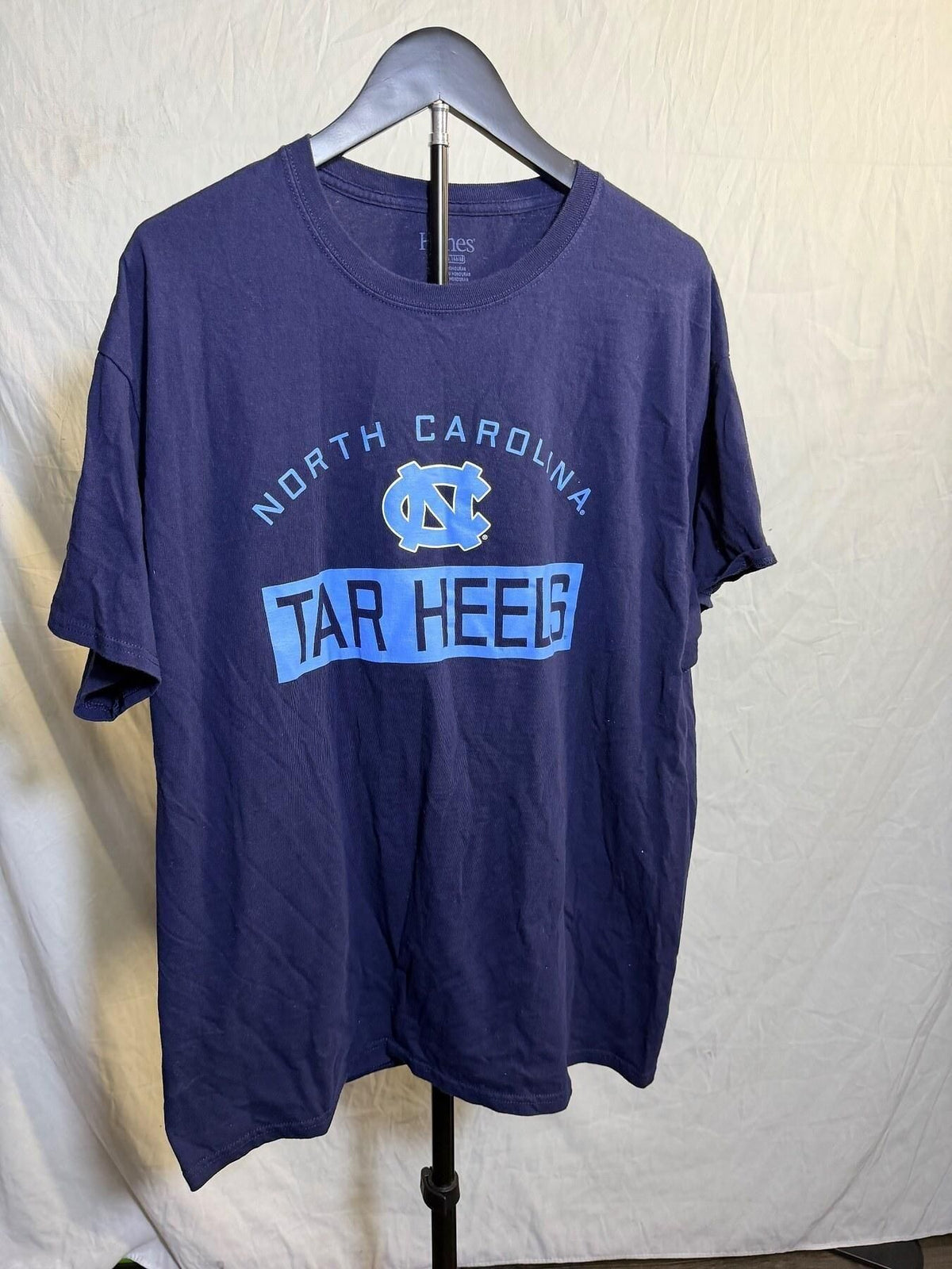 Hanes North Carolina Tar Heels Navy Blue T-Shirt Men's XL - Wormhole Thrift