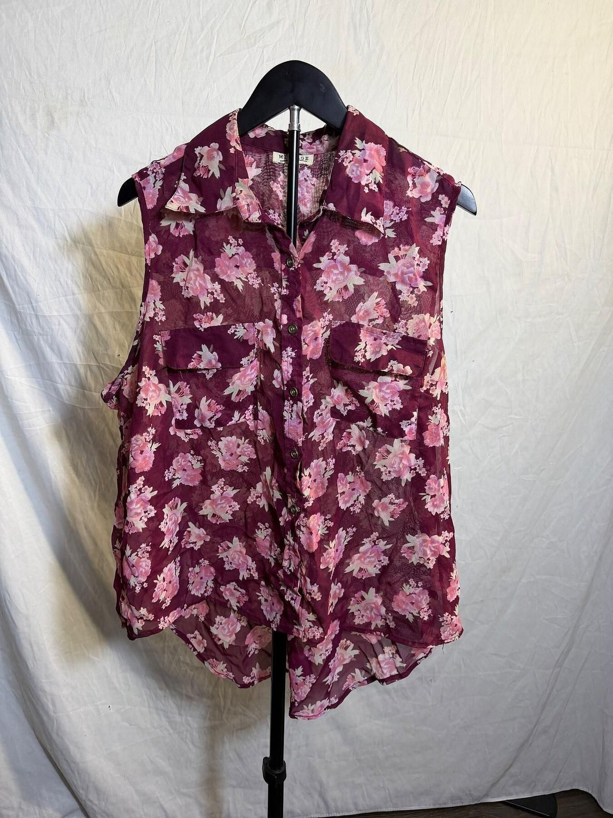 MILEAGE Women's 2X Sleeveless Floral Button Up Blouse Top - Wormhole Thrift
