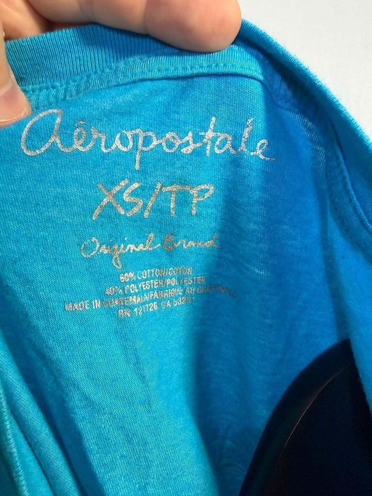 Aeropostale Women's Blue Graphic V-Neck T-Shirt Size XS - Wormhole Thrift