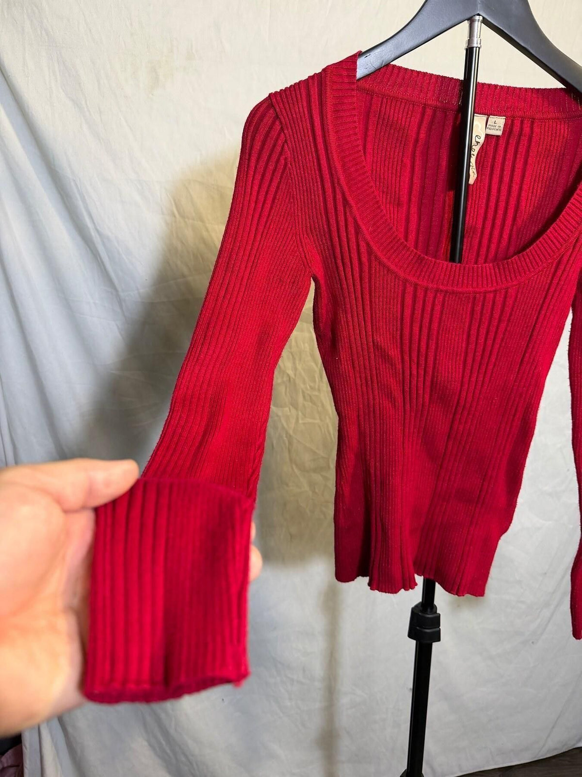 Vintage Energie Red Ribbed Scoop Neck Lettuce Edge Long Sleeve Top L - Wormhole Thrift