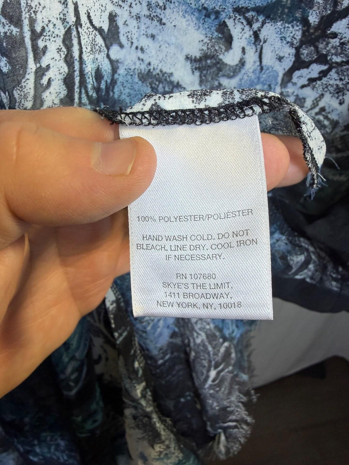 Skye's the Limit Blue Black White Lace Trim Blouse Top - Wormhole Thrift