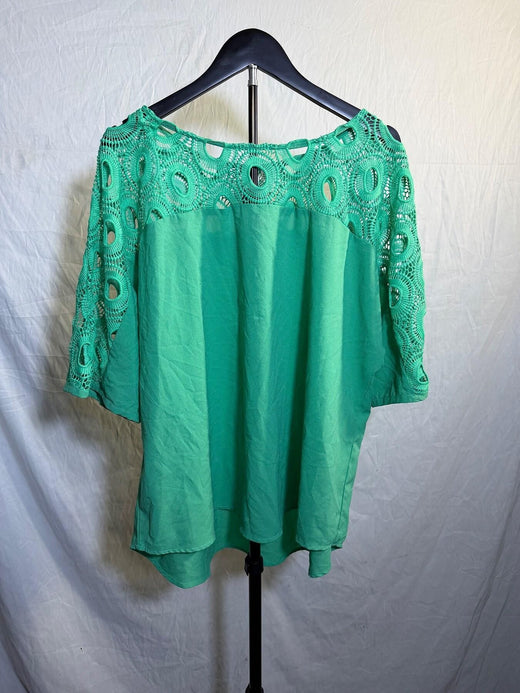 S!STAR Women's Green Crochet Yoke Blouse Top Size 2XL - Wormhole Thrift