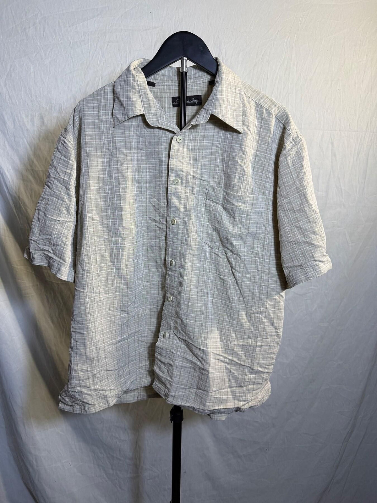 Milano Bay Men's XXL Short Sleeve Plaid Button Up Shirt Rayon Blend - Wormhole Thrift