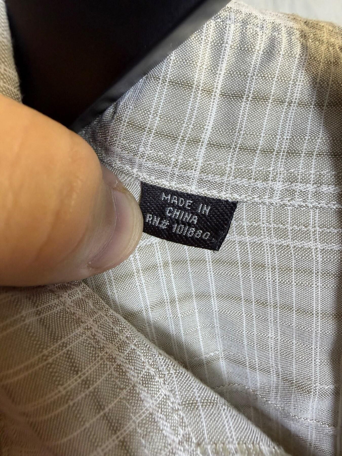 Milano Bay Men's XXL Short Sleeve Plaid Button Up Shirt Rayon Blend - Wormhole Thrift