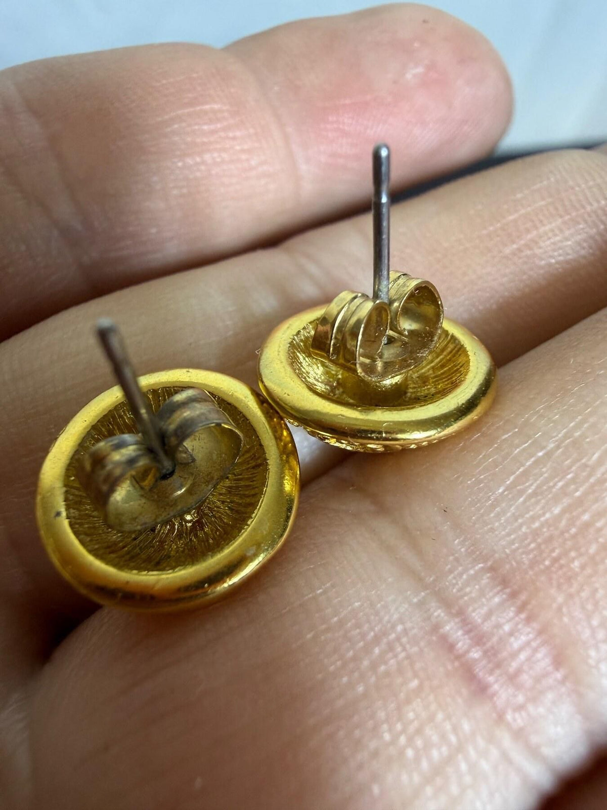 Vintage Gold Tone Ornate Textured Dome Stud Earrings - Wormhole Thrift