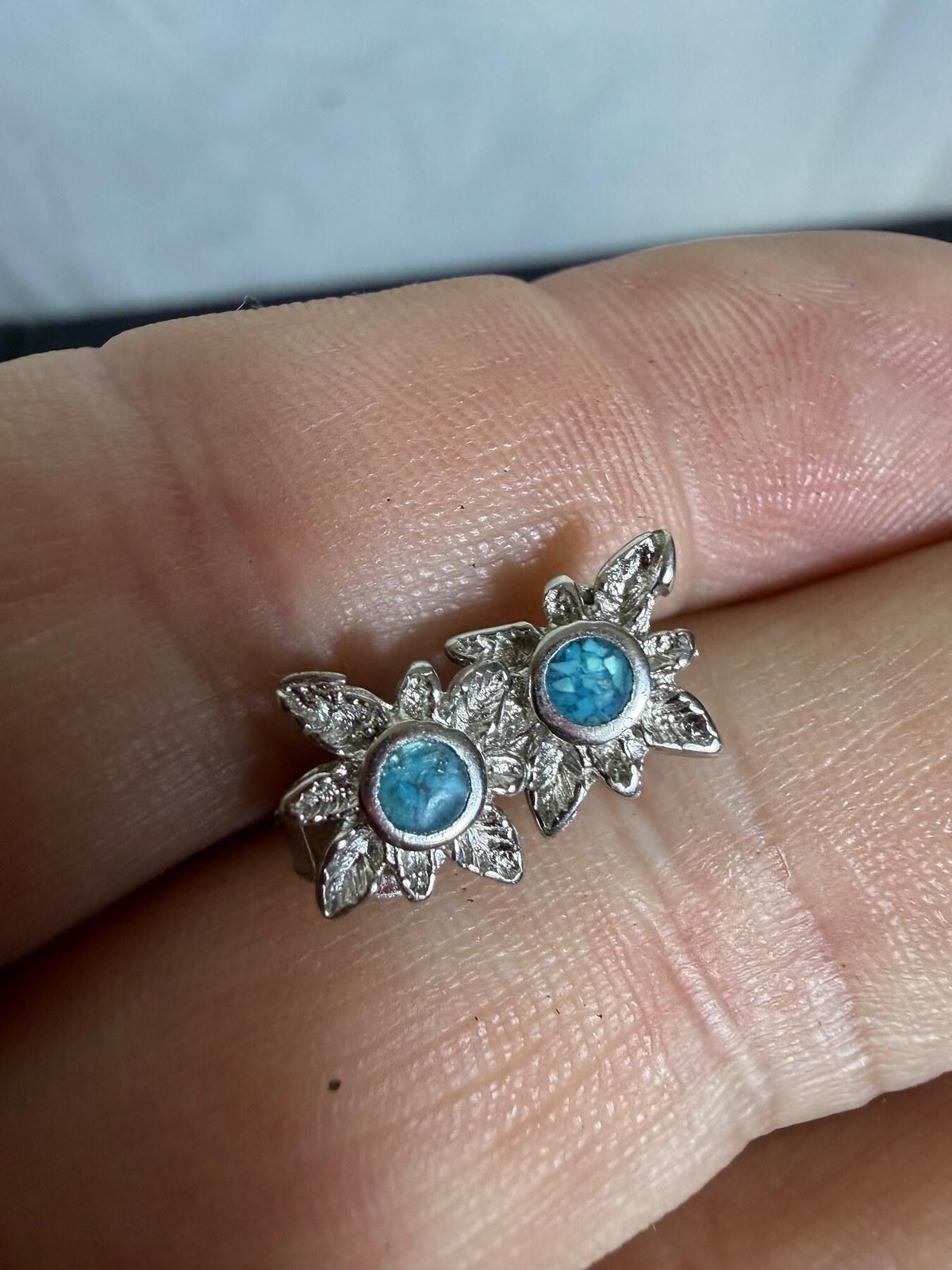 Silver Tone Turquoise Star Flower Stud Earrings - Wormhole Thrift