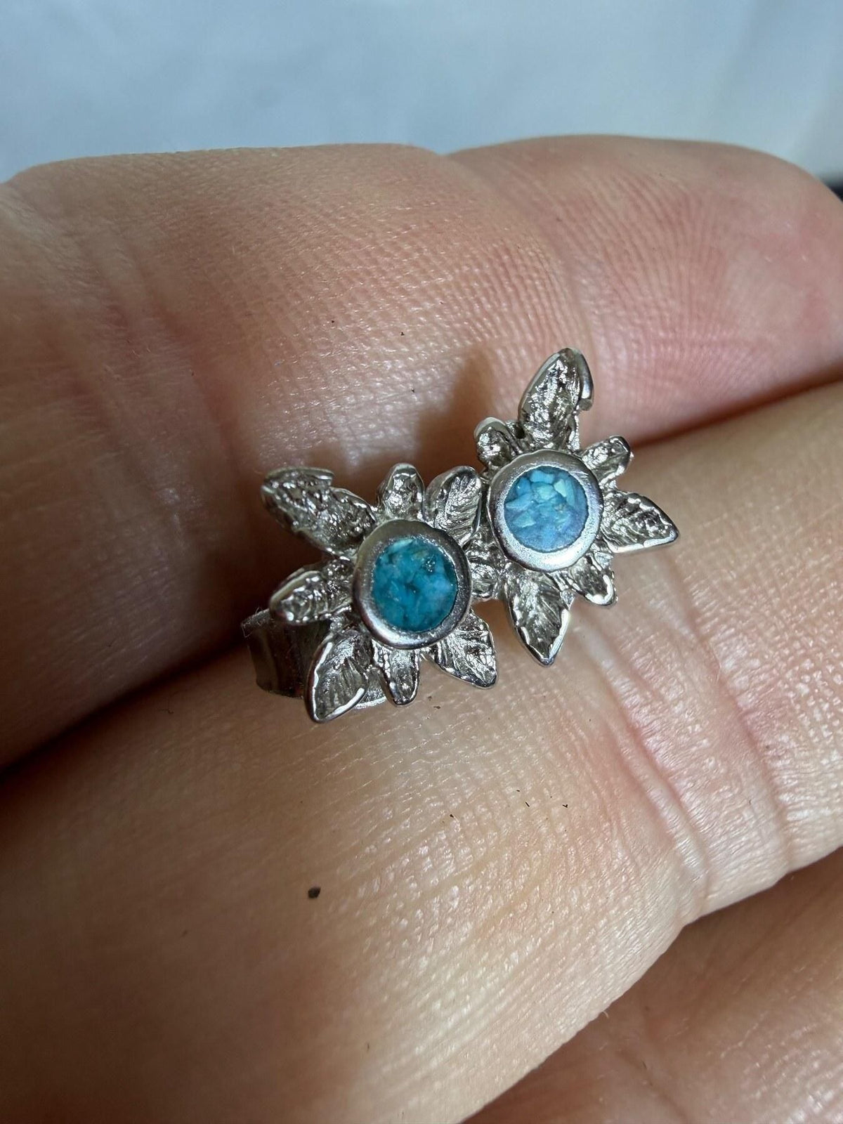 Silver Tone Turquoise Star Flower Stud Earrings - Wormhole Thrift