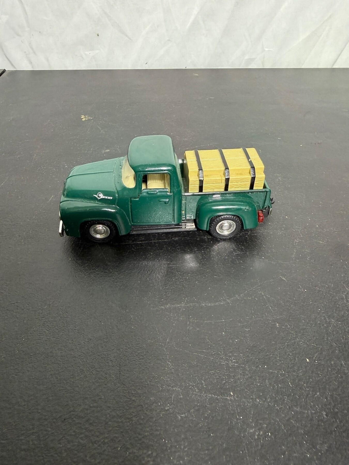 Vintage 1998 Road Champs 1955 Ford F-100 Diecast Pickup Truck Green - Wormhole Thrift