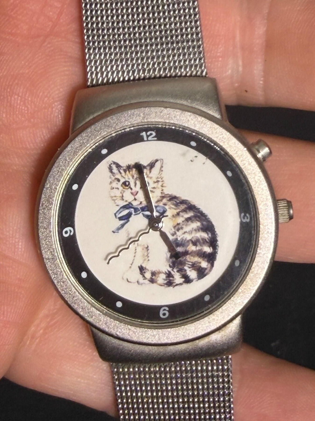 Vintage Silver Tone Kitten Motif Analog Watch with Stainless Steel Mesh Band - Wormhole Thrift